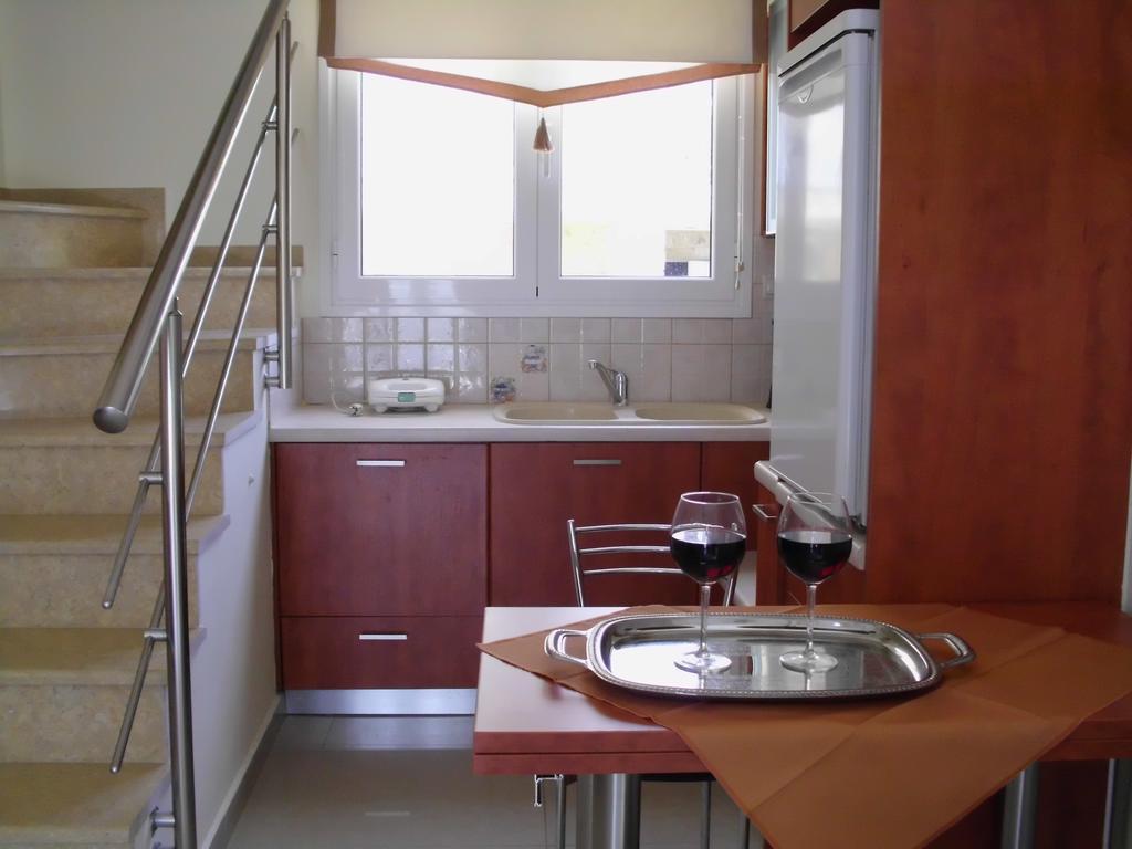 Villa Christine - Maisonettes With Fireplace Aliveri Exterior foto