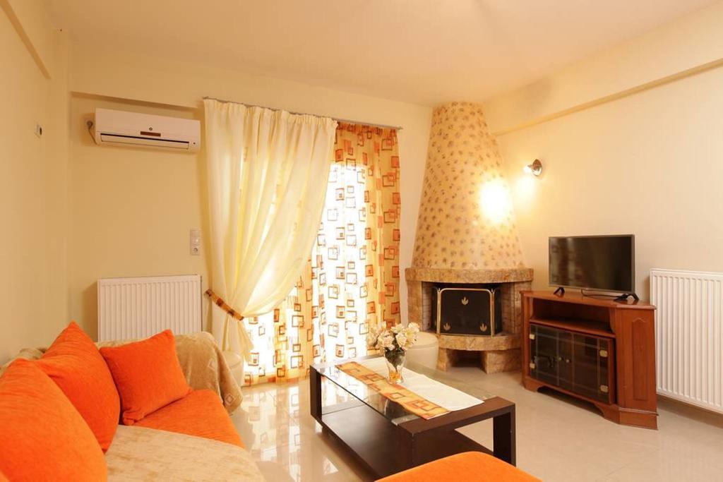 Villa Christine - Maisonettes With Fireplace Aliveri Exterior foto